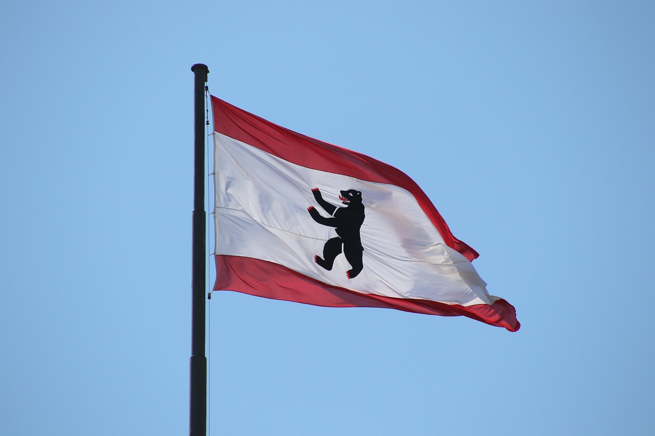 berlin, red town hall, banner, flag, coat of arms, berlin coat of arms, flagpole, germany, bear, red, white, red white, white-red, places of interest, alex, alexanderplatz, heaven, blue sky, capital city, tourist attraction, sightseeing