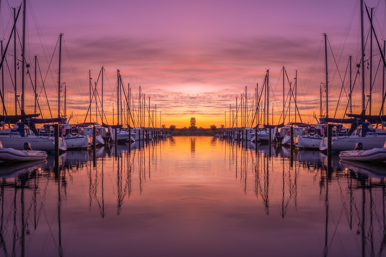port, boats, sunset, golden hour, marina, sailing boats, sailboats, reflection, water, harbor, twilight, dusk, evening, tranquillity, nature, scenic