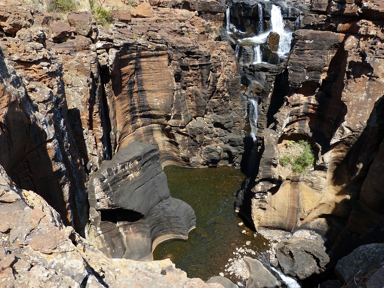 south africa, erosion, drakensberg mountains, panoramic route, flow, rock, hole, pothole, canyon, water, nature, landscape, waters, waterfall