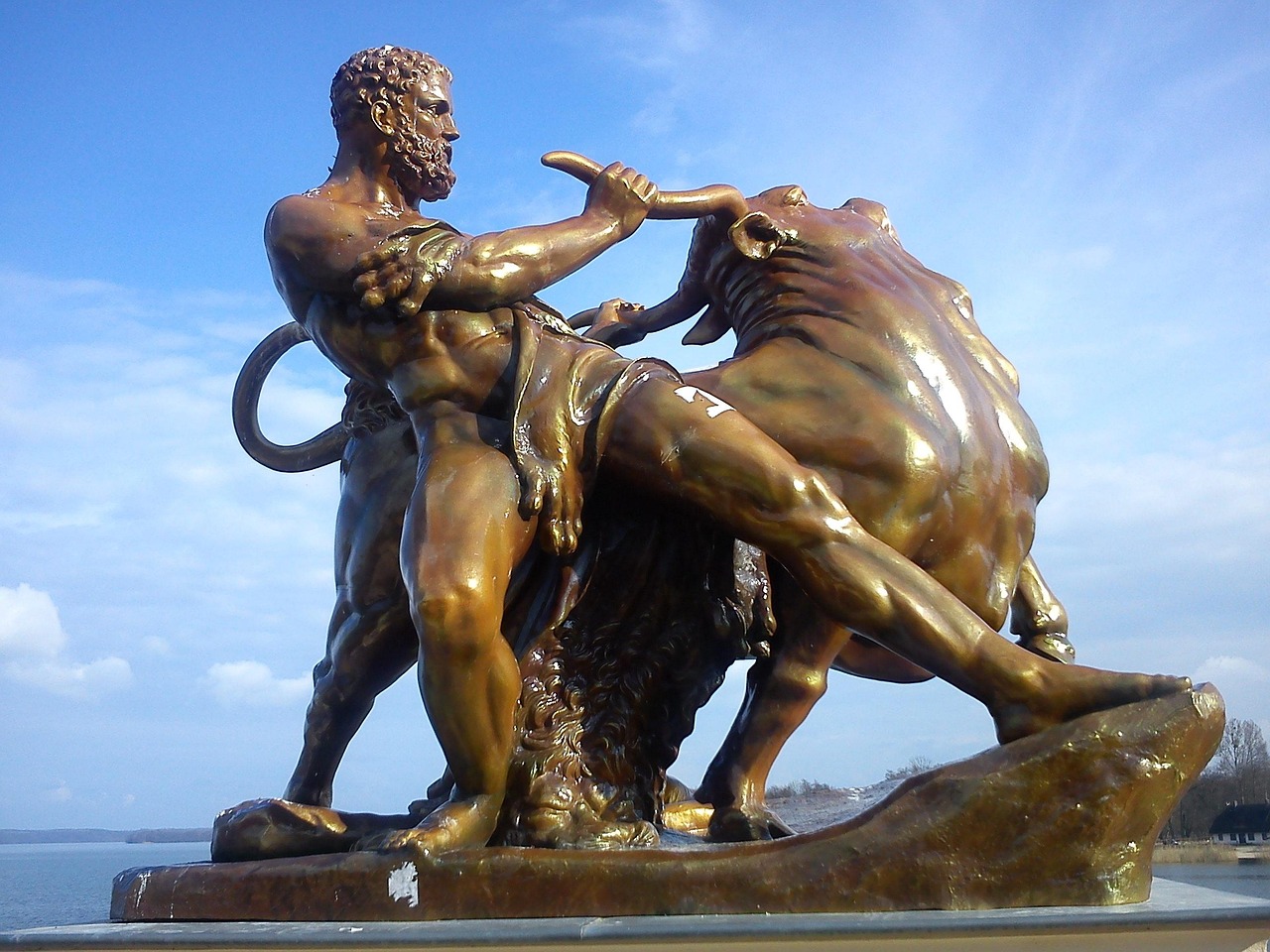 schwerin castle, statue, tame, monument, fighter, hero, bronze statue, tame, hero, hero, hero, hero, hero