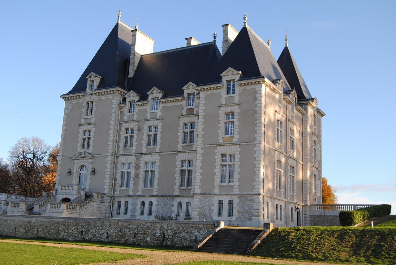 chateau, remains, beautiful house, france, pays de la loire, dwelling