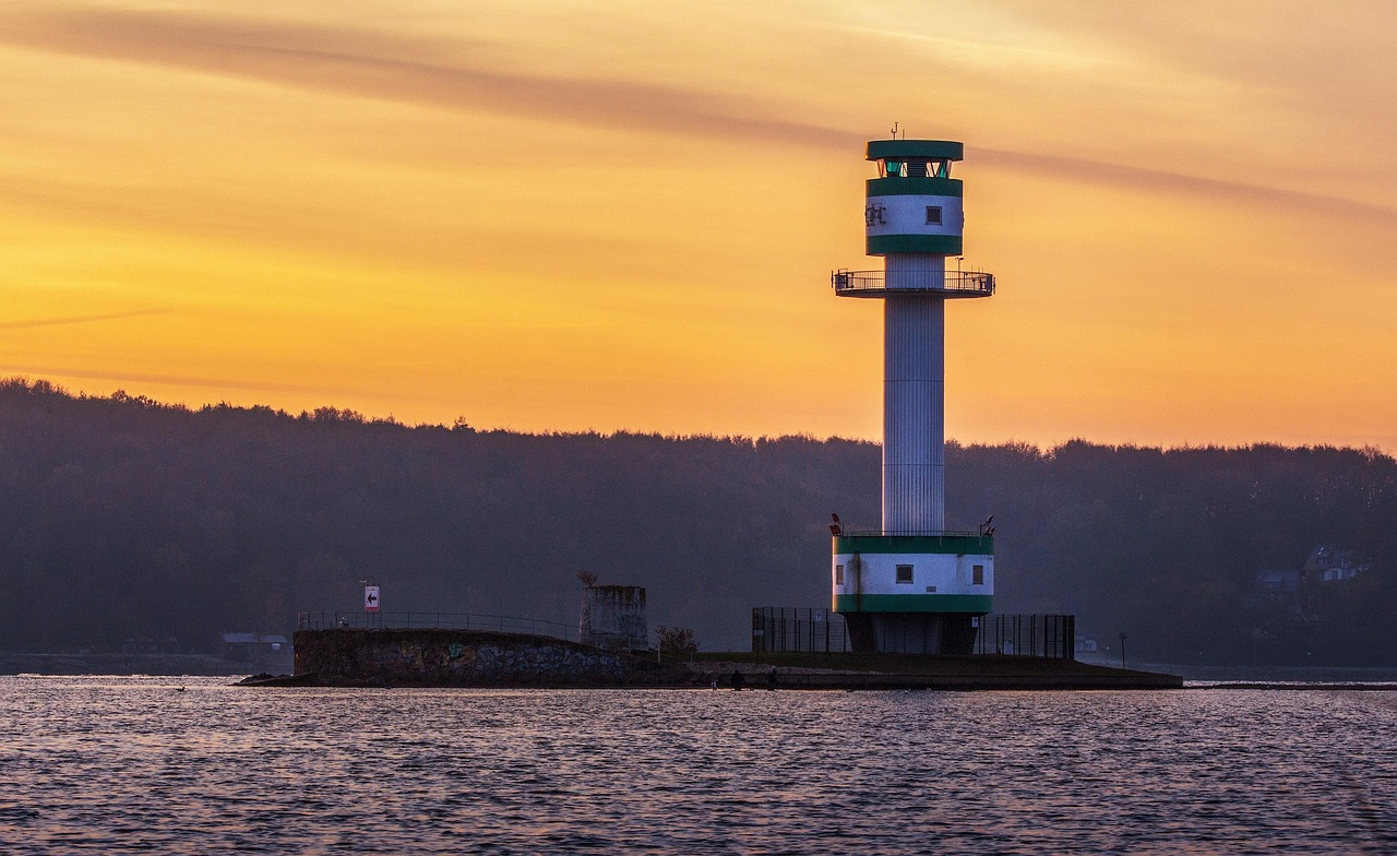 falcke stone, kiel, kieler förde, friedrichsort, lighthouse, fjord, baltic sea, shipping, sea, daymark, channel, north baltic canal, falkenstein, nature, sunrise, sun star, coast, laboe, beach, sunshine, nok, friedrich orter lighthouse, schleswig-holstein, clouds, heaven