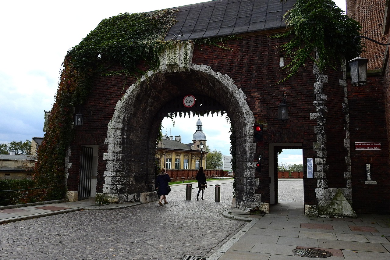 kraków, wawel, architecture, poland, gate