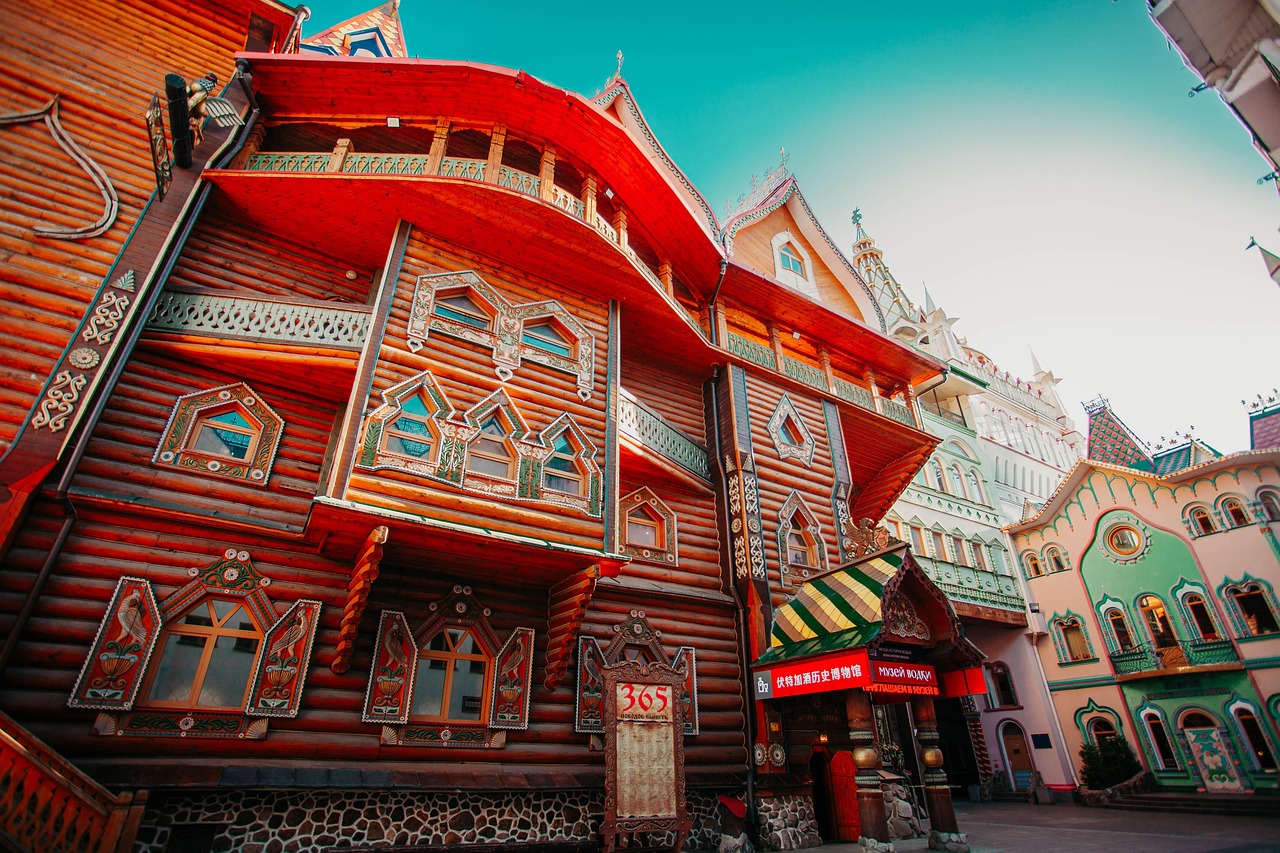 izmailovo, the izmailovo kremlin, vernissage, vernisage, izmailovsky kreml, izmailovo kremlin, moscow, café, architecture, russia, tower, fortress
