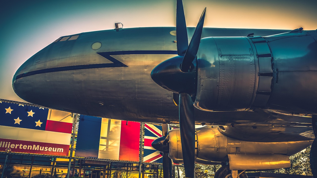 candy bomber, plane, propeller machine, berlin, classic, aviation, old, aviator, historical, tourists, technology, propeller, allies, museum, places of interest