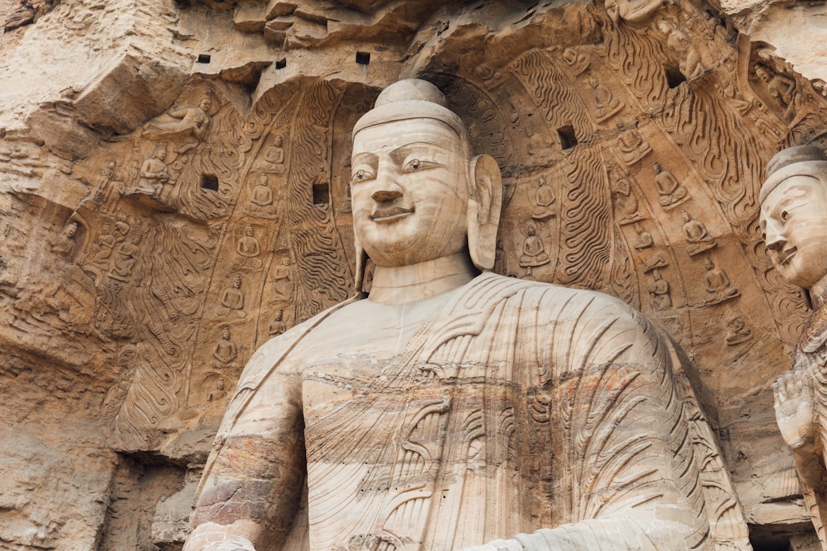 a statue of a person