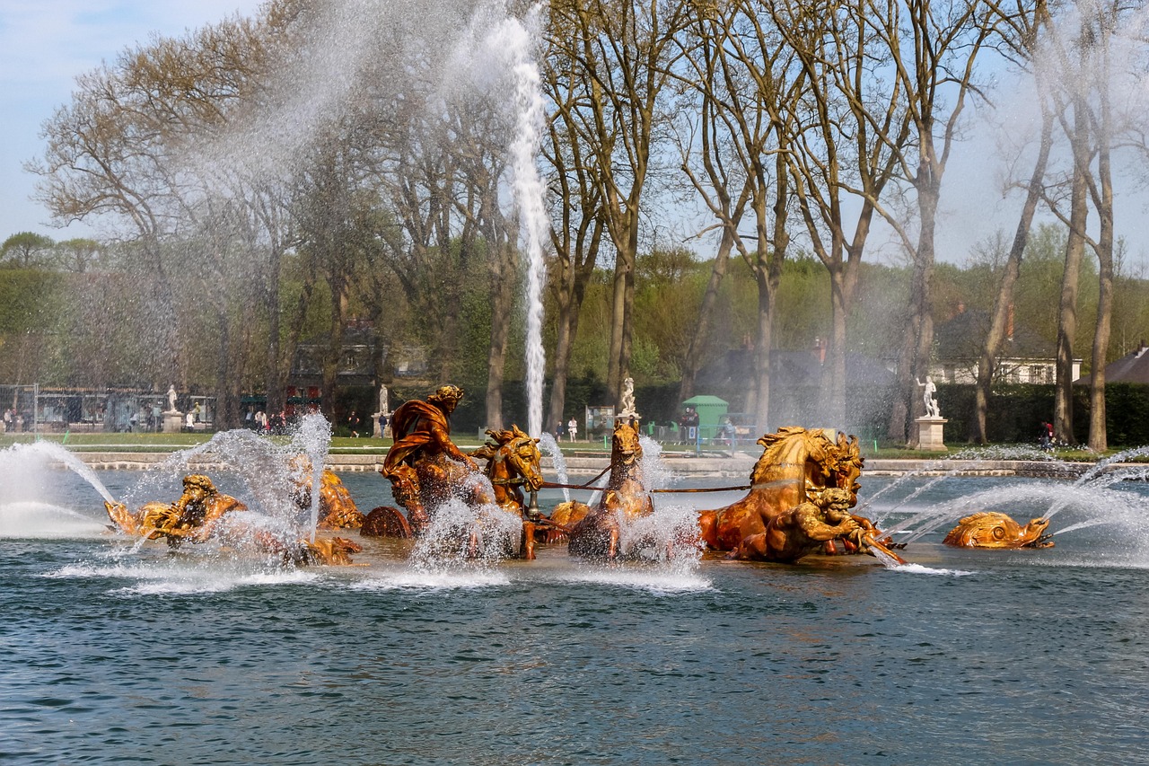 park, lake, spring, people, water, river, travel, tree, movement, fun, splash, wave, fountain, chateau, time, outside, nature, humid, flood, apollo, versailles