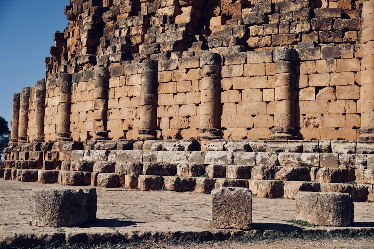 a group of stone blocks sitting next to each other