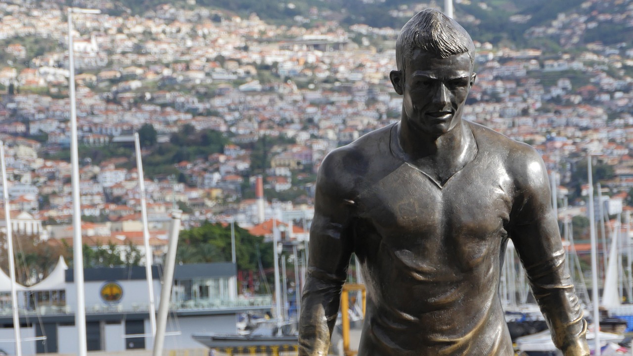 travel, cristiano ronaldo, cr7, bronze, funchal, madeira, footballer statue, monument, cristiano ronaldo, cristiano ronaldo, cristiano ronaldo, cristiano ronaldo, cristiano ronaldo, cr7
