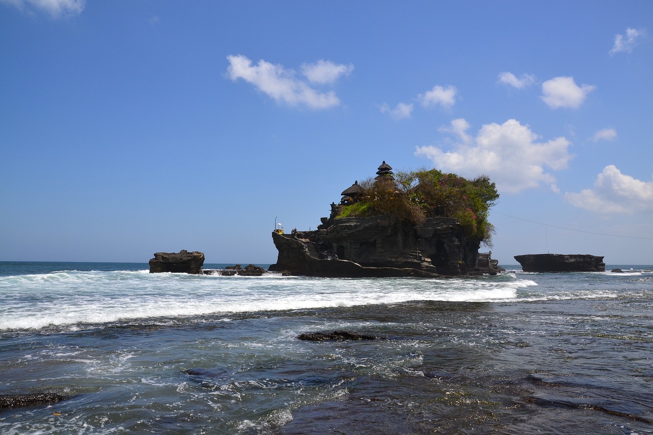 bali, temple, tanah lot, indonesia, landscape, travel, religion, asia, nature, to travel, tourism, sea, bali, tanah lot, tanah lot, tanah lot, tanah lot, tanah lot
