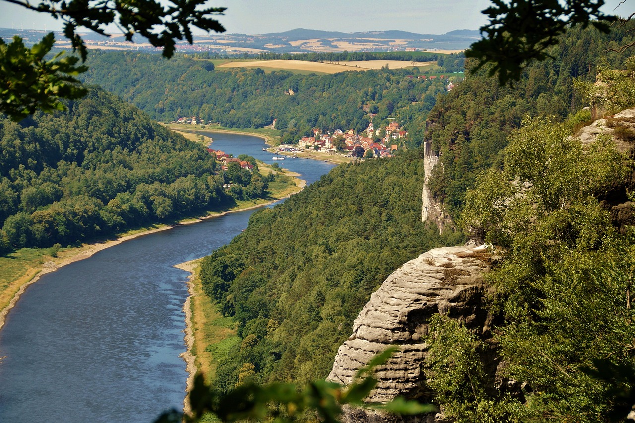 sandstone, rocks, services, germany, elbe, wooded, bank, river, tourism, saxon, switzerland, meanders