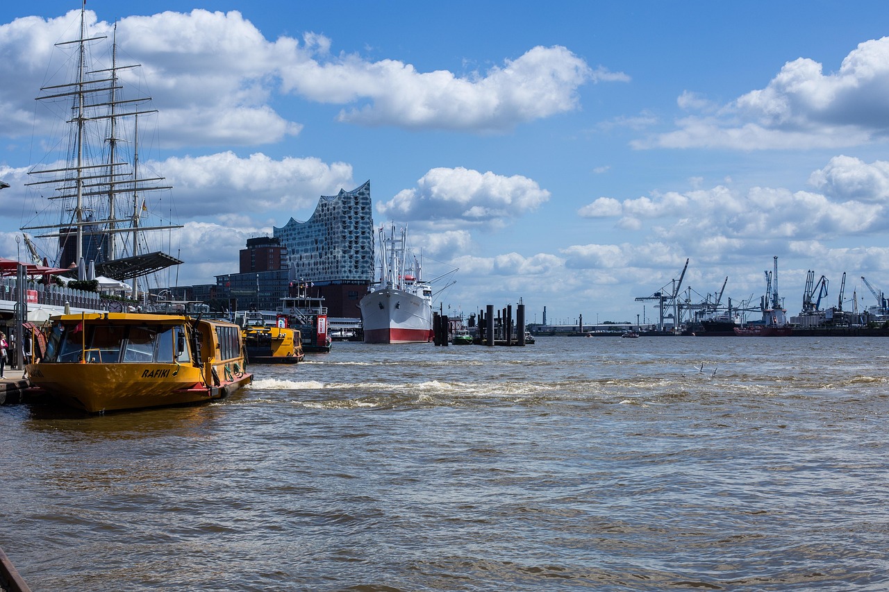 hamburg, port, hamburg harbor, elbe, elbphilharmonie, landungsbrücken, nature, water, hamburg landungsbrücken