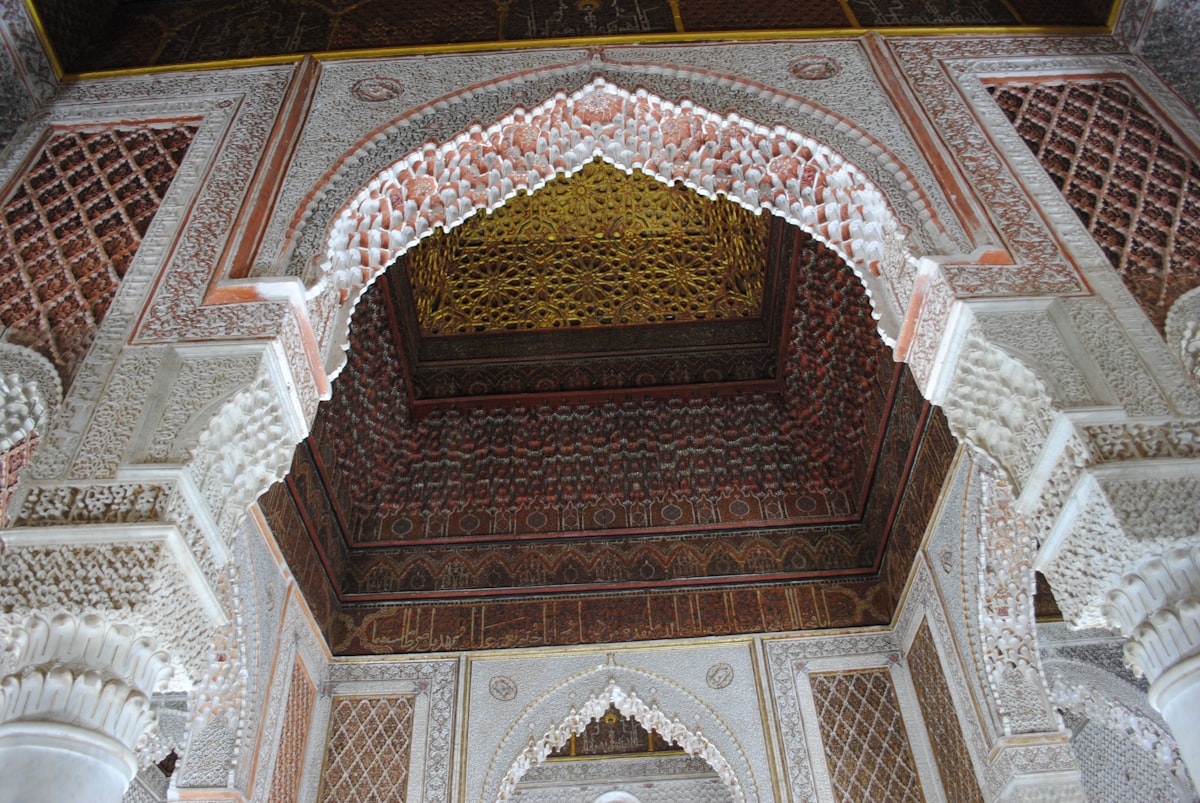 brown and white floral ceiling