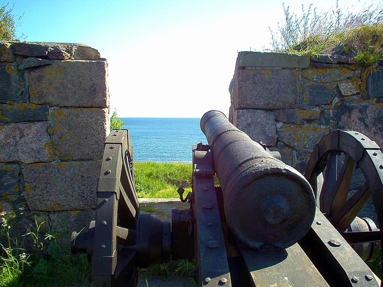 cannon, old, wall, hole, sunny, blue sky, sea, nature, blue, sky, suomenlinna, helsinki, finland
