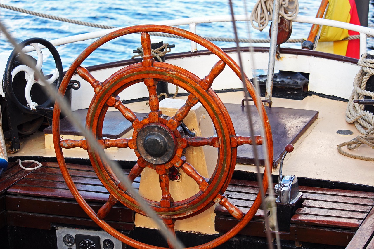 steering wheel, old steering wheel, greifswald, harbour museum, historical, nature, port, museum ship, sailboat, port city, ryck, monument protection, shipping, wieck, tourism, to travel, water, wooden boat, coast, wood, maritime, sail, ship, sea, old