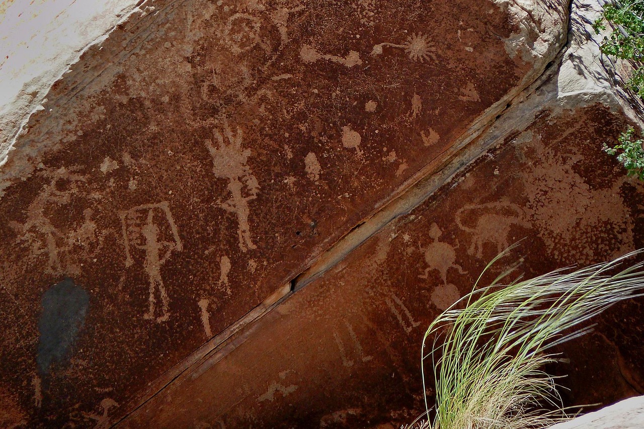 petroglyph, cave painting, cave art, symbol, stone, rock, characters, image, sand stone, mystical, felsbild, brown painting, brown paint, cave painting, cave painting, cave painting, cave painting, cave painting, cave art, cave art, cave art, cave art