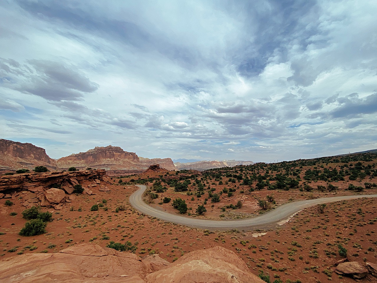road, desert, dry, rocks, stone, mountains, reef, arch, utah, ut, national, park, nature, outdoor, adventure