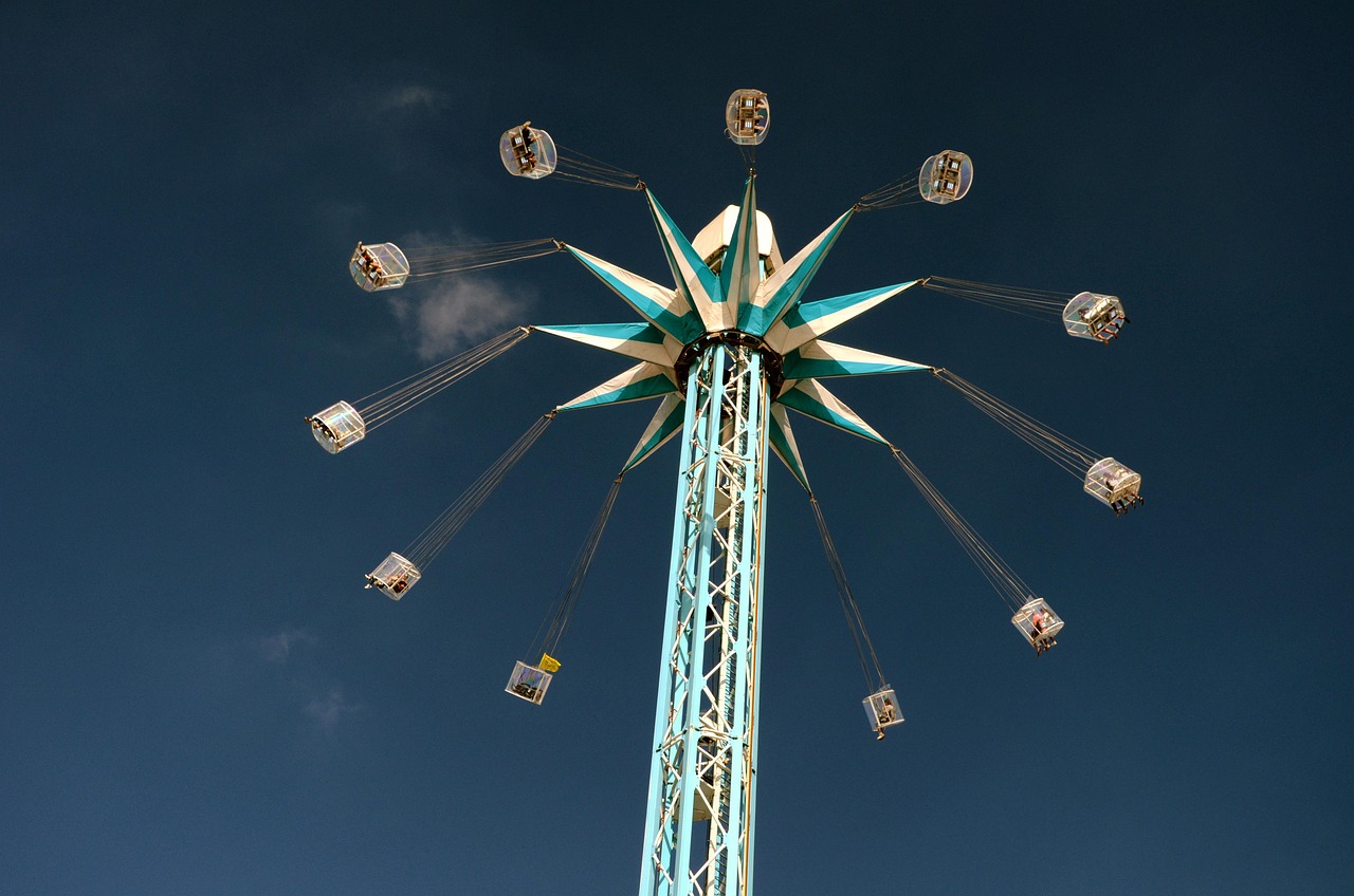 merry-go-round, turned, height, attraction, fair, sky, leisure, enjoy, park, structure, carousel, vertigo, turn, big, nature, carrycot
