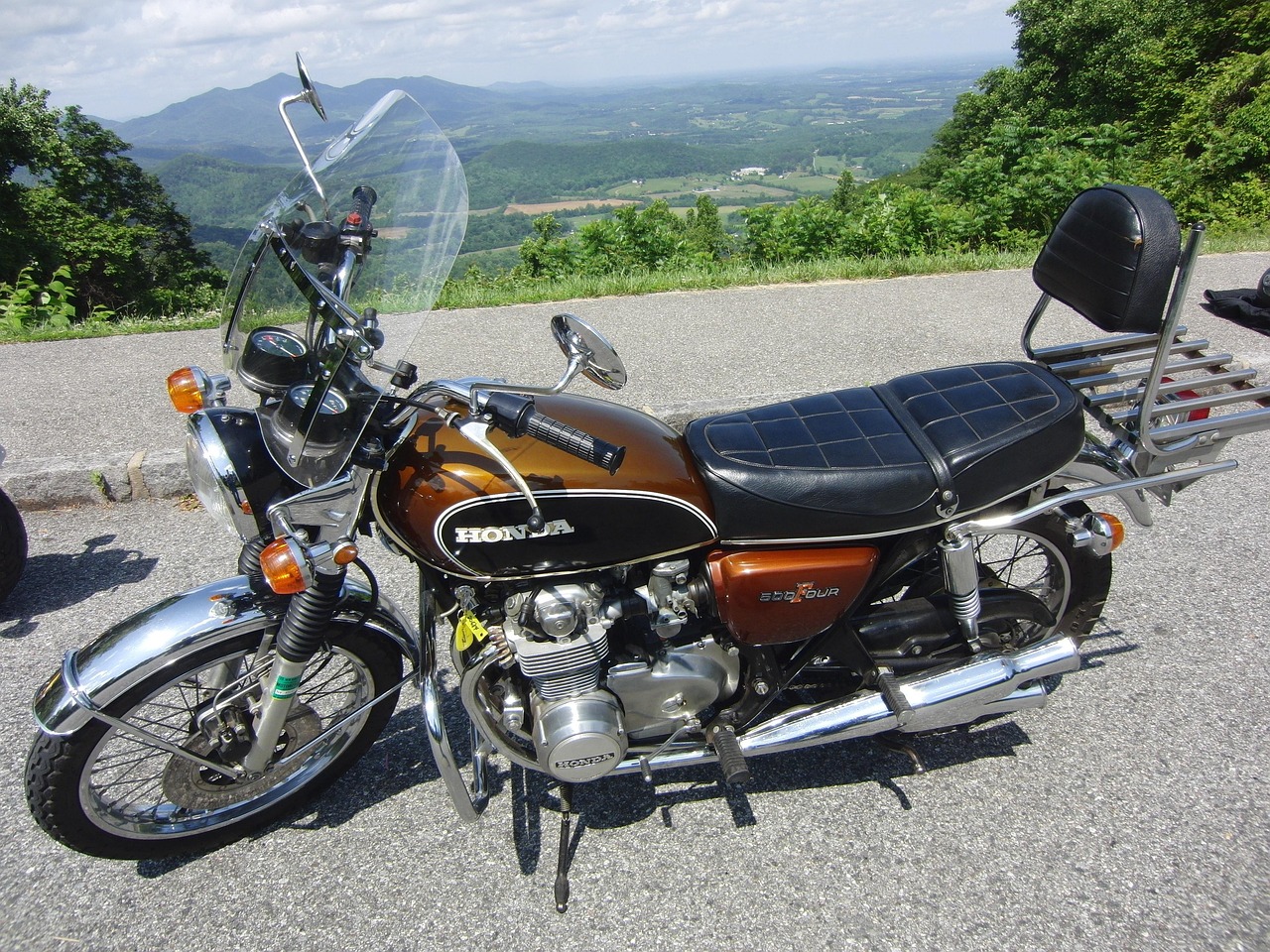 honda, motorcycle, cb500, vintage, classic, bike, motorbike, ride, cycle, transportation, riding, enjoying, lifestyle, travel, roadtrip, adventure, freedom, happiness, journey, tourism, vacation, outdoor, cruising, cruise, bike ride, two wheels, wind therapy, leisure, recreation, mountains, landscape, activity, expedition, trip, sport, blue ridge parkway, gray therapy