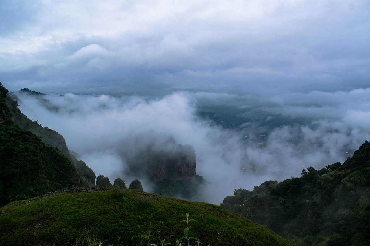 nature, fog, travel, exploration, outdoors, tepoztlán, morelos, montaña, corredores del viento, naturaleza, lluvia, neblina, caminata, mirador, pueblo magico