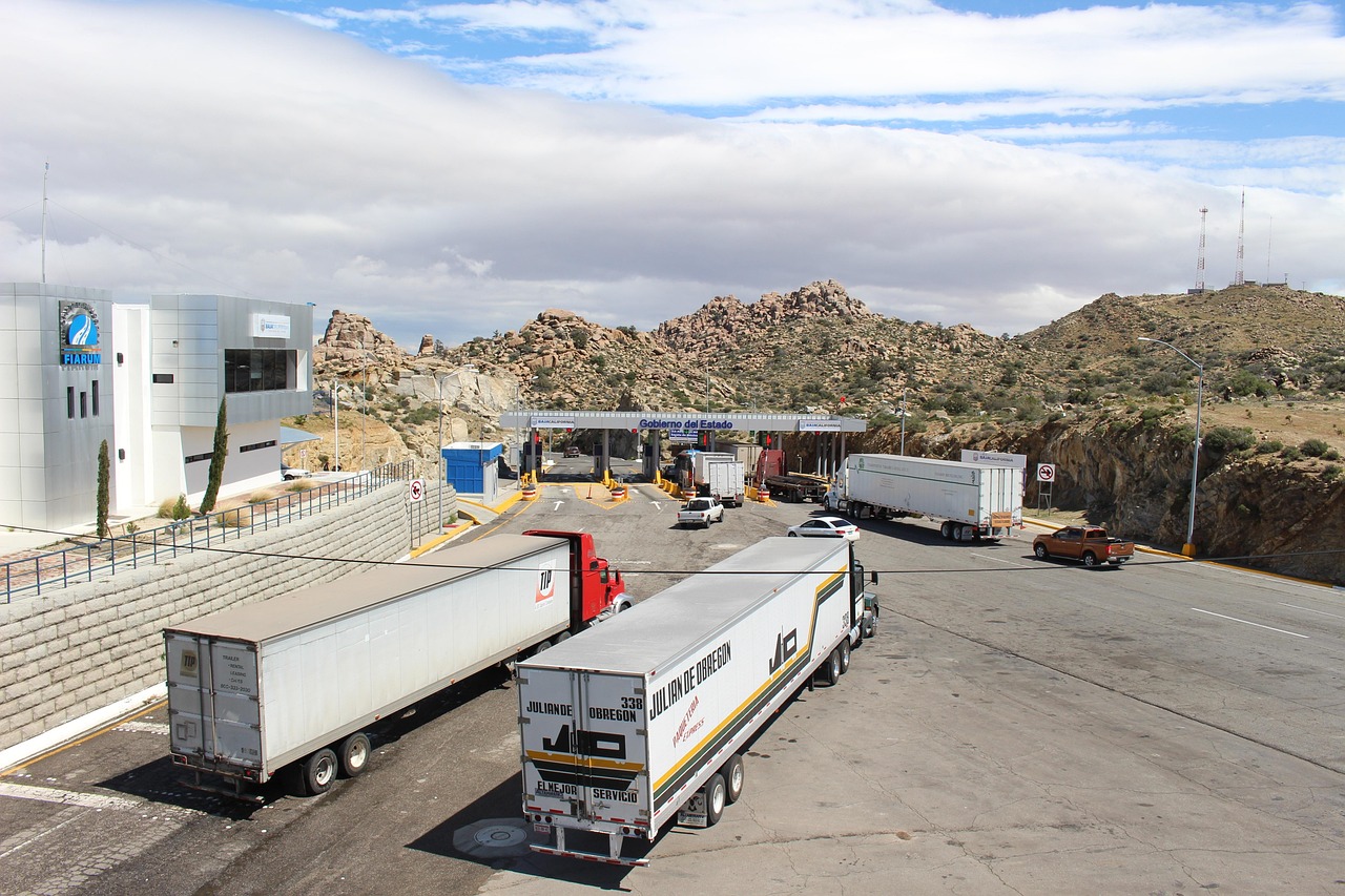 trailer, free way, street, long, road, transport, transportation, truck, way, delivery, traffic, car, drive, motion, highway, automobile, cargo, shipping, lorry, freeway, freight, heavy, auto, logistic, haul, service, moving, industry, big, express, wide, text, sunset, speed, transporter, vehicle, travel, semi, mexico, tecate, mexicali, rumorosa, truck, mexicali, mexicali, mexicali, mexicali, mexicali