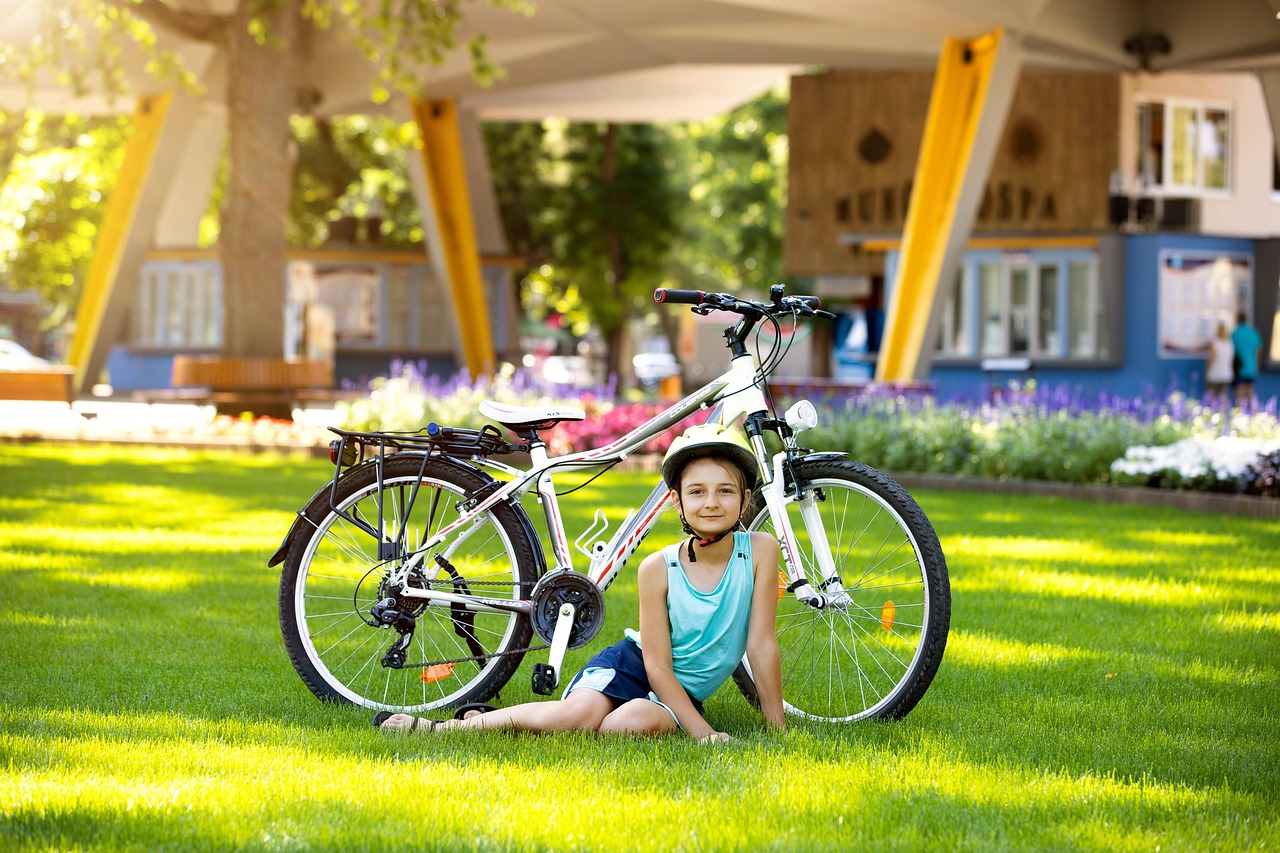 girl, bike, park, nature, little girl, bicycle, helmet, protective gear, grass, sit, sitting, mountain bike, hajdúszoboszló, active