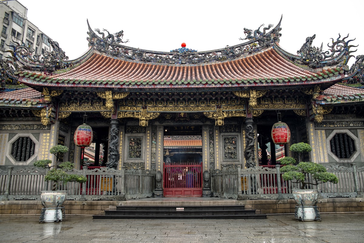 Lungshan Temple of Manka with a red roof