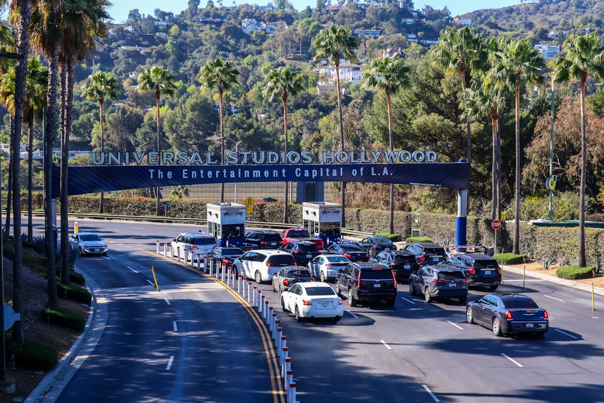 Cars line up at universal studios hollywood.